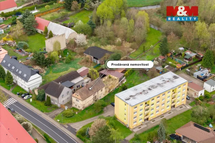 Prodej rodinného domu, Hostomice, Školní náměstí, 150 m2