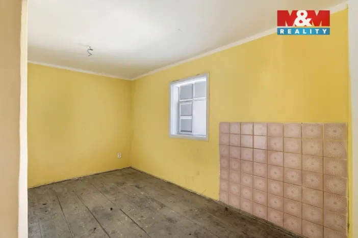 Prodej rodinného domu, Mikulášovice, 180 m2