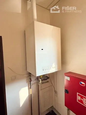 Pronájem kanceláře, Valašské Meziříčí, Vsetínská, 154 m2