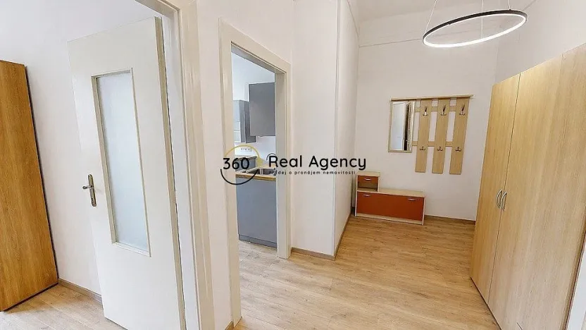 Pronájem bytu 2+kk, Praha - Nusle, V zálomu, 46 m2