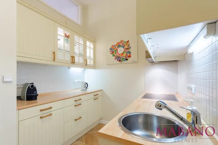 Pronájem bytu 2+1, Praha - Staré Město, Valentinská, 61 m2