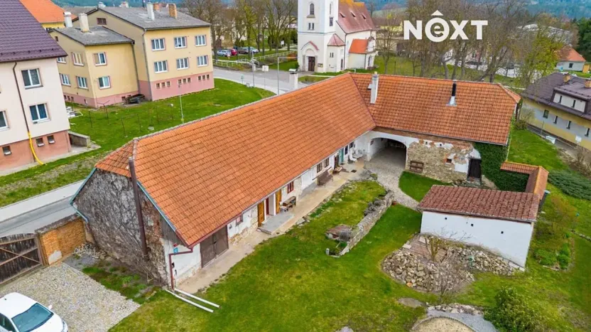 Prodej rodinného domu, Chrášťany, 560 m2