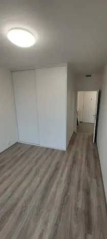 Pronájem bytu 2+kk, Praha - Modřany, Komořanská, 50 m2