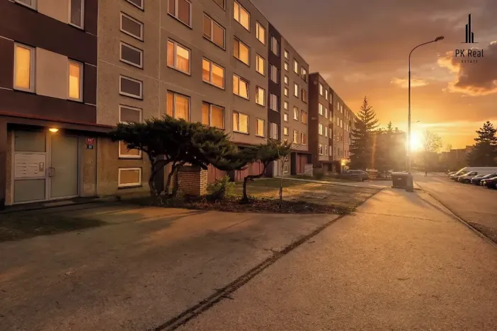 Prodej bytu 4+1, Praha - Černý Most, Šromova, 87 m2