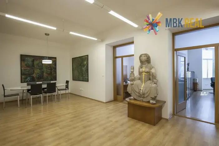 Pronájem kanceláře, Brno, Jakubské náměstí, 71 m2