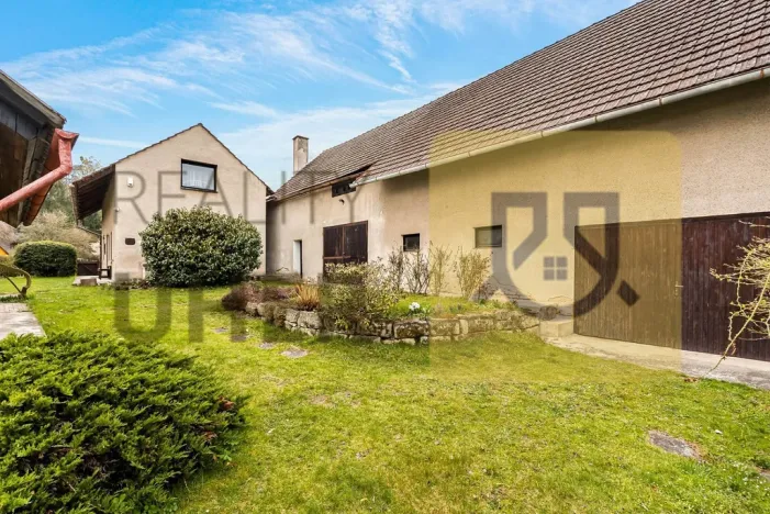 Prodej rodinného domu, Lhotka, 184 m2