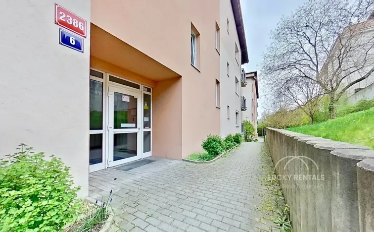 Pronájem bytu 1+kk, Praha - Libeň, Budilova, 41 m2