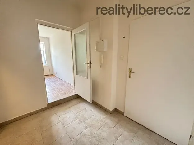 Pronájem bytu 1+kk, Liberec, Kollárova, 36 m2