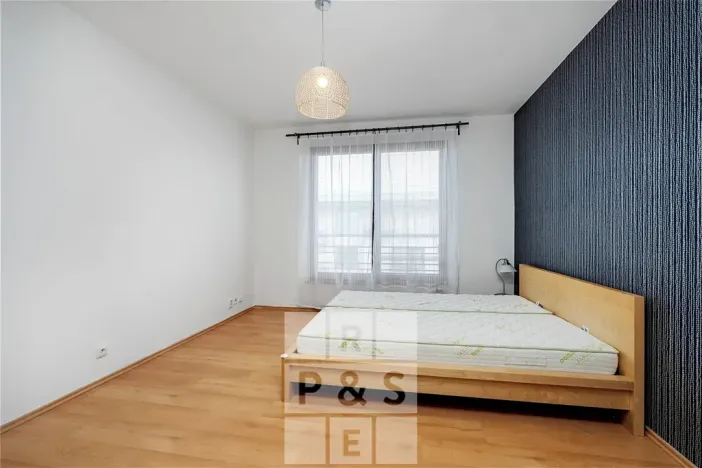 Pronájem bytu 2+kk, Praha - Vysočany, Jana Přibíka, 62 m2