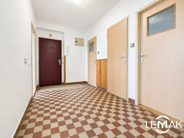 Prodej bytu 2+1, Olomouc, Ladova, 53 m2