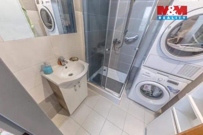 Prodej bytu 2+1, Jílové, Oblouková, 63 m2