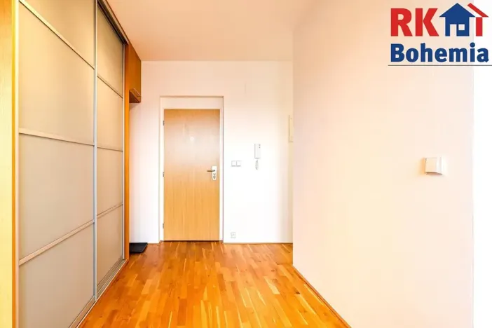 Pronájem bytu 2+1, Praha - Zbraslav, Jaromíra Vejvody, 75 m2