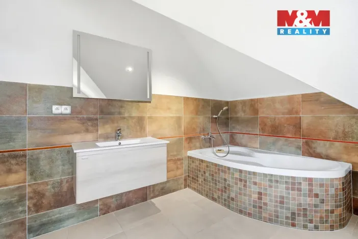 Prodej rodinného domu, Nový Bor, Jabloňová, 243 m2