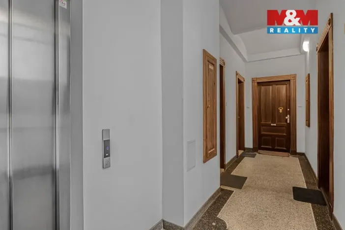 Prodej bytu 2+kk, Praha - Vršovice, Na spojce, 41 m2