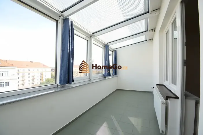 Pronájem bytu 2+kk, Praha - Nusle, U gymnázia, 45 m2