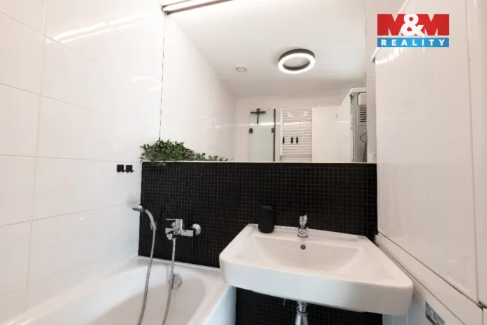 Prodej bytu 3+kk, Praha, Novovysočanská, 67 m2