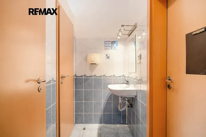 Pronájem výrobních prostor, Rudná, Masarykova, 1270 m2