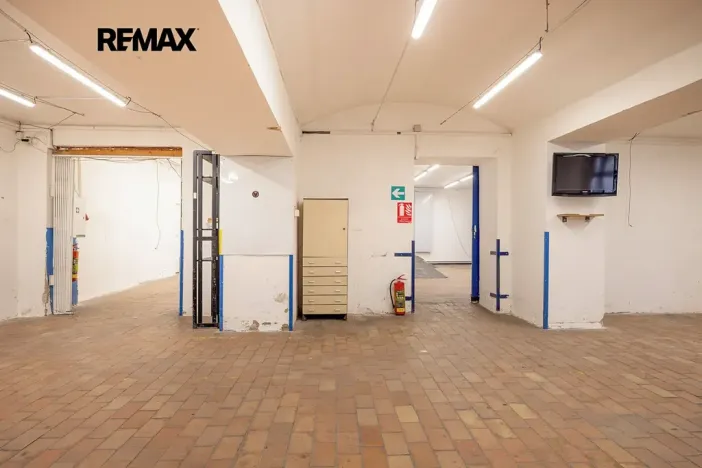 Pronájem výrobních prostor, Rudná, Masarykova, 1270 m2