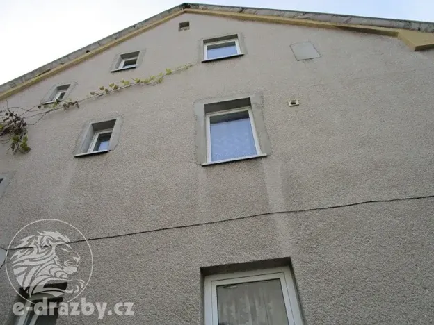 Dražba vícegeneračního domu, Praha - Letňany, Vamberská, 246 m2