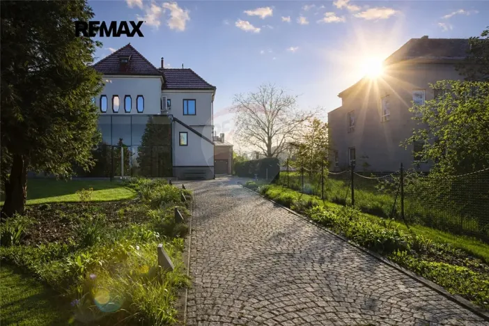 Prodej vily, Příbor, Masarykova, 860 m2