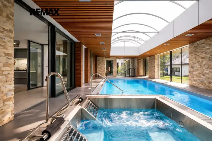 Prodej vily, Příbor, Masarykova, 860 m2