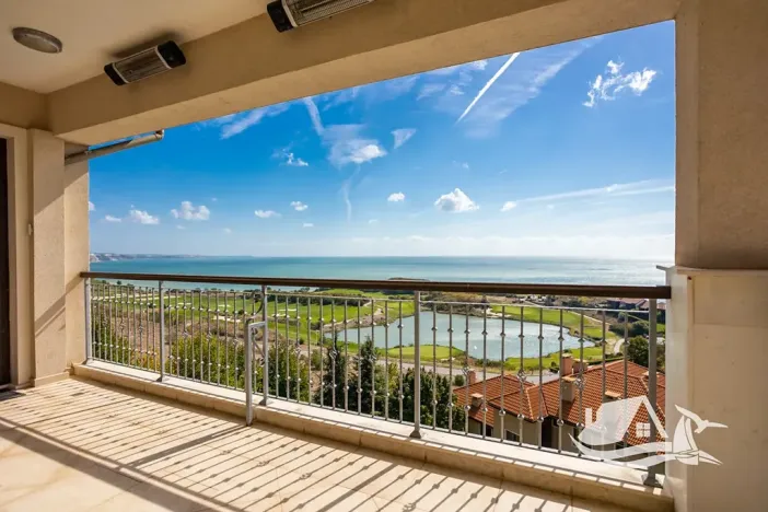 Prodej bytu 4+kk, Topola, Bulharsko, 188 m2