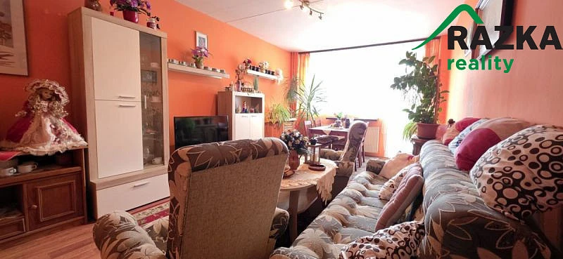 Prodej bytu 3+1, Chodová Planá, sídliště Lučina, 68 m2