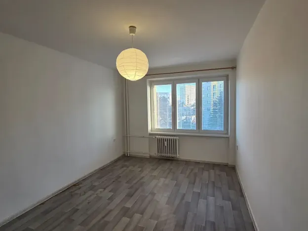 Pronájem bytu 2+1, Hradec Králové, třída SNP, 56 m2