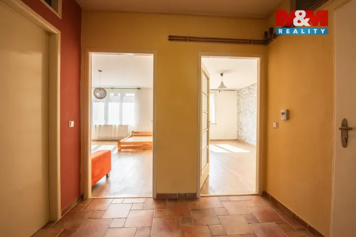 Pronájem bytu 2+1, Hradec Králové, Šimkova, 75 m2