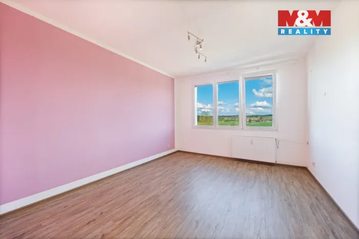 Prodej bytu 3+1, Jindřichův Hradec - Jindřichův Hradec III, sídliště Vajgar, 73 m2