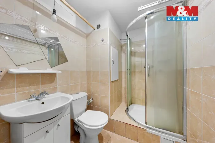 Prodej bytu 1+kk, Ústí nad Labem - Severní Terasa, Pod Parkem, 19 m2