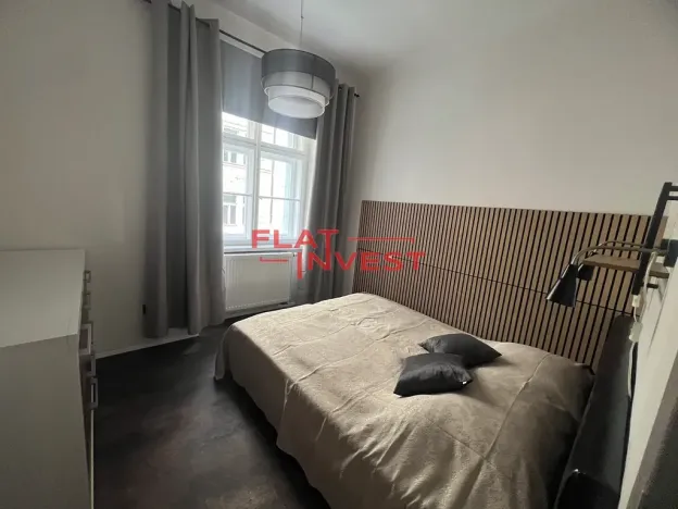 Pronájem bytu 2+kk, Praha - Holešovice, Jirečkova, 52 m2