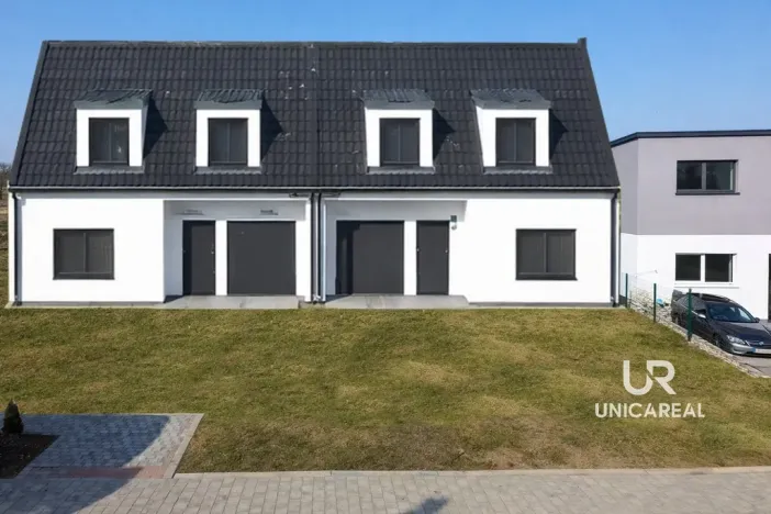 Prodej pozemku, Holubice, 703 m2