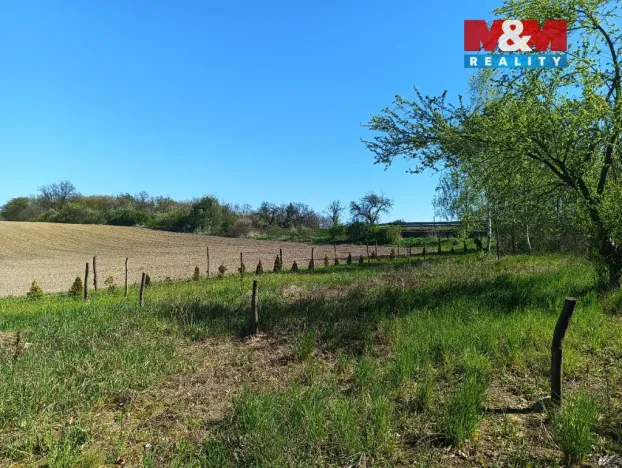 Pronájem zahrady, Sezemice - Kladina, 3761 m2