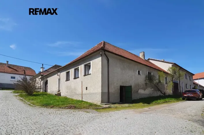 Prodej chalupy, Miličín, 300 m2