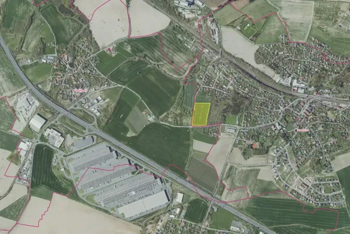 Prodej pole, Strančice, 21812 m2