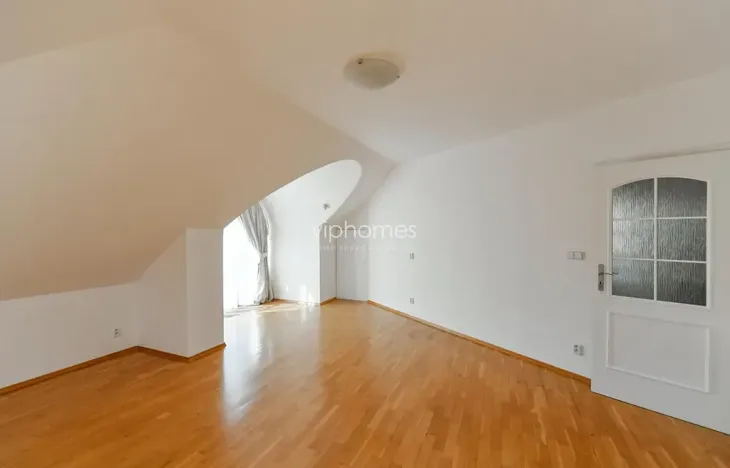 Pronájem vily, Průhonice, Pod Valem, 400 m2