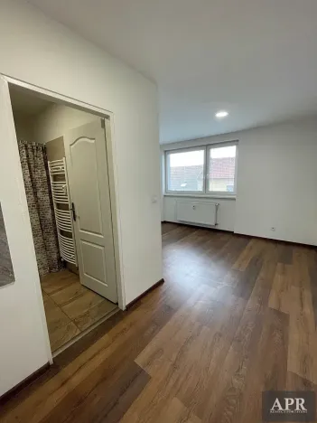 Pronájem bytu 1+kk, Uherský Brod, Hradišťská, 28 m2