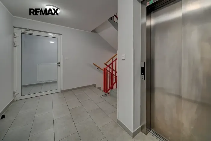 Pronájem bytu 1+kk, Poděbrady, Čechova, 28 m2