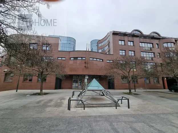 Pronájem obchodního prostoru, Plzeň, 1000 m2