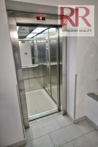 Pronájem bytu 1+kk, Plzeň, U Borských kasáren, 40 m2