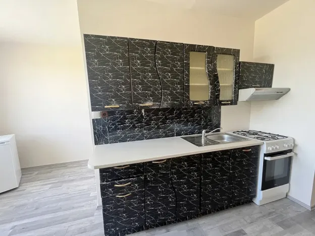 Prodej bytu 3+1, Líšťany - Luhov, 70 m2