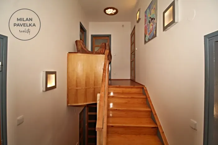 Prodej rodinného domu, Skryje, 220 m2