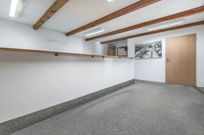 Prodej obchodního prostoru, Kolín, Roháčova, 340 m2