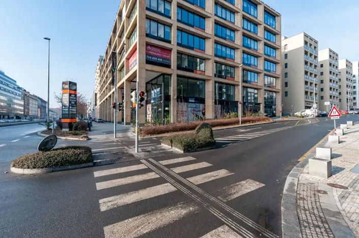 Pronájem obchodního prostoru, Praha - Karlín, U Mlýnského kanálu, 54 m2