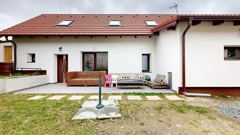 Prodej rodinného domu, Hradešín, 207 m2