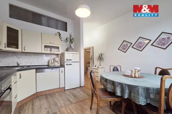 Pronájem bytu 2+1, Karlovy Vary - Drahovice, Vítězná, 69 m2