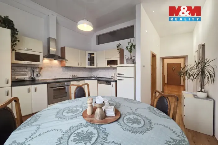 Pronájem bytu 2+1, Karlovy Vary - Drahovice, Vítězná, 69 m2