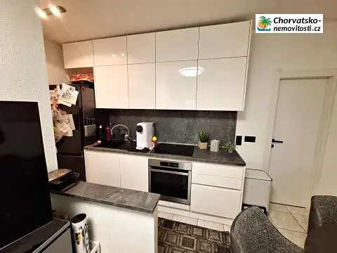 Prodej bytu 2+kk, Malinska, Chorvatsko, 32 m2