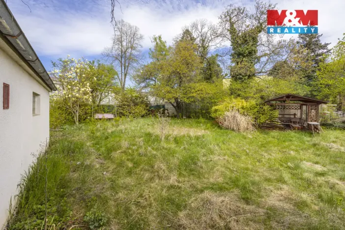 Prodej zahrady, Praha - Uhříněves, 345 m2